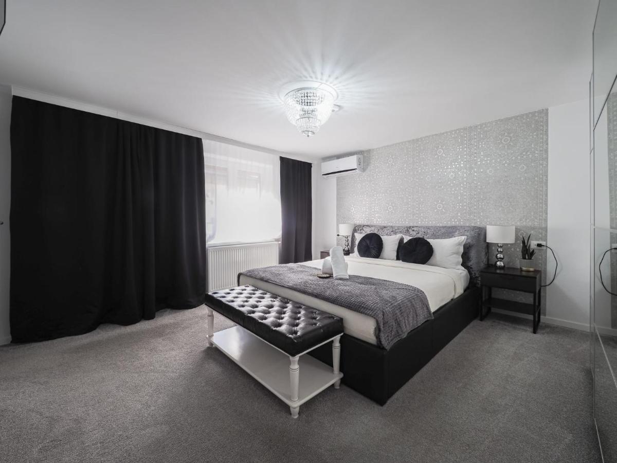 For You Apartments Gold & Silver 시비우 외부 사진